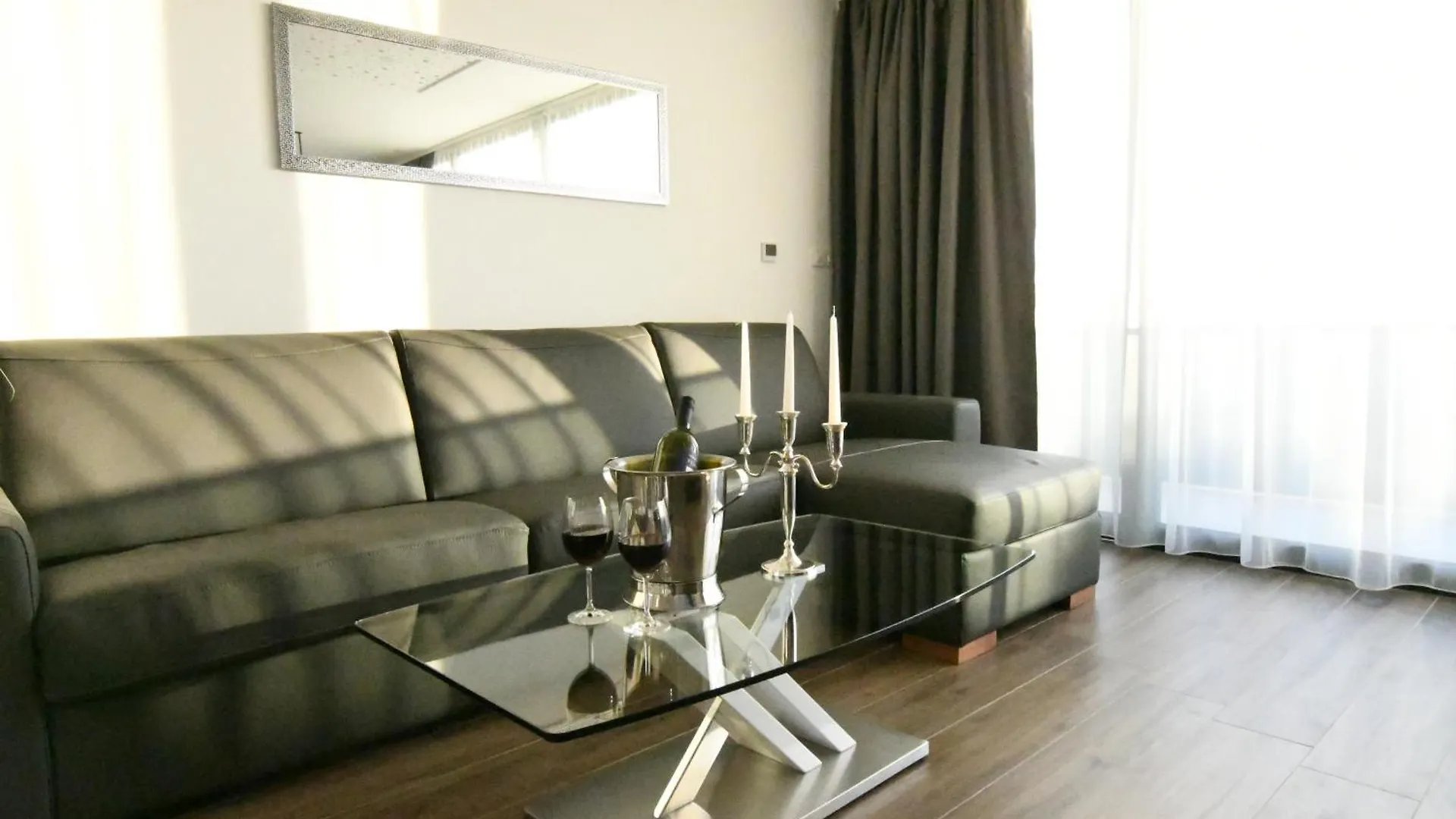 Holiday Luxury Resort Sundance Trogir 0*,  Kroatien